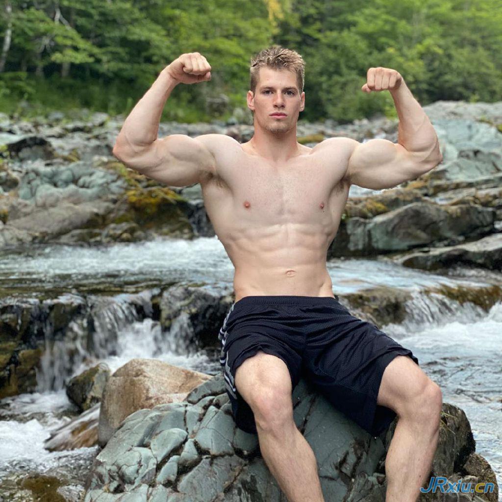 美国健身帅哥肌肉男模Patrick Leblanc